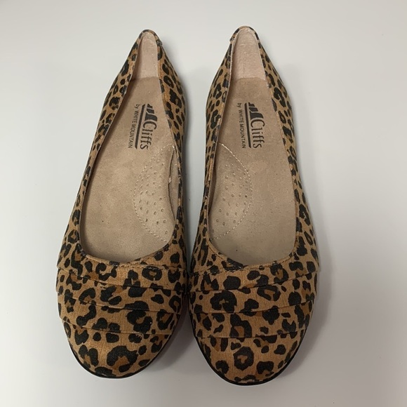 Cliffs by White Mountainanimal print flats, great condition no wear, Size 6.5M - Picture 3 of 8